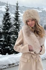 MARIIA ARSENTIEVA - Instagram Photos and Video 12/23/2025