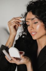 NAZANIN MANDI - Instagram Photos 12/30/2025