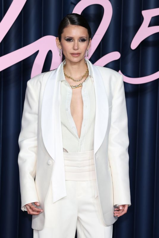 NINA DOBREV at Fashion Awards 2025 in London 12/01/2025