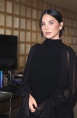 OLIVIA MUNN - Instagram Photos 12/17/2025
