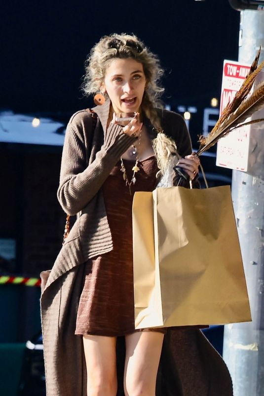 PARIS JACKSON Out for Some Shopping in sunny Studio City 12/06/2025