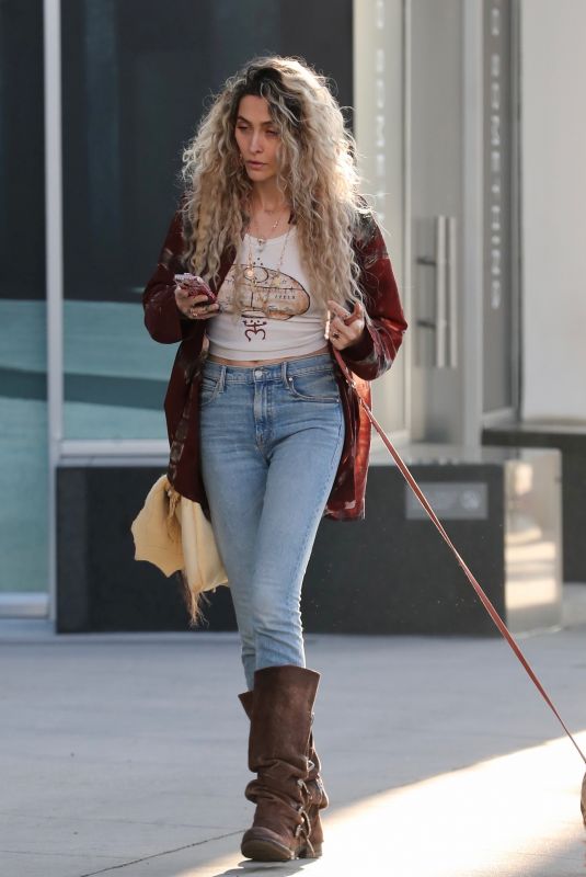 PARIS JACKSON Out Shopping with Her Dog Malachi in Los Angeles 12/16/2025