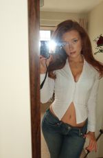 PHOEBE GINGER - Instagram Photos 12/09/2025