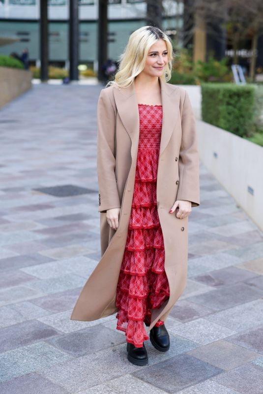PIXIE LOTT Arrives at Channel 4