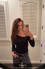 RACHEL PIZZOLATO - Instagram Photos 12/14/2025
