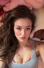 RACHEL PIZZOLATO - Instagram Photos 12/22/2025