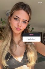 SARA CRUMBLELEG - Instagram Photos 12/13/2025