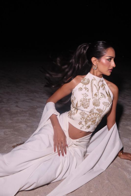 SEERAT SAINI - Instagram Photos 12/16/2025