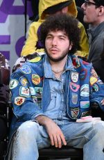 SELENA GOMEZ and Benny Blanco at L.A. Lakers vs New Orleans Pelicans game in Los Angeles 11/30/2025
