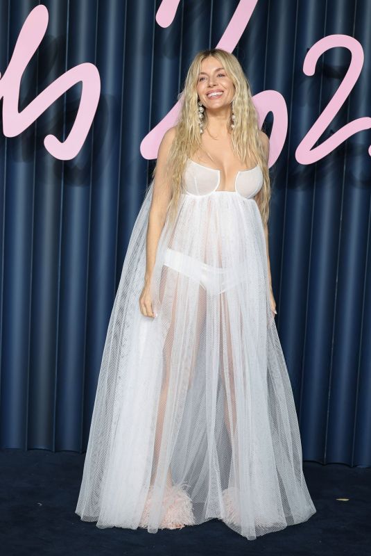SIENNA MILLER at Fashion Awards 2025 in London 12/01/2025