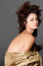 TAYLOR HILL for Vogue Czechoslovakia, January 2026