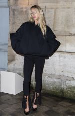 ALIX EARLE at Jacquemus Menswear Fall/winter 2026-2027 Show at Paris Fashion Week 01/25/2026
