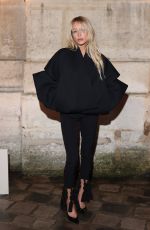 ALIX EARLE at Jacquemus Menswear Fall/winter 2026-2027 Show at Paris Fashion Week 01/25/2026