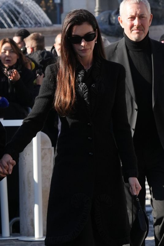 ANNE HATHAWAY at Funeral of Valentino Garavani at Basilica di Santa Maria degli Angeli e dei Martiri in Rome 01/23/2026