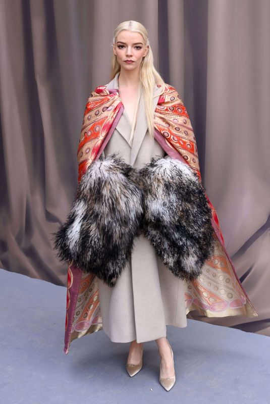 ANYA TAYLOR-JOY at Photocall for Christian Dior Spring/summer 2026 Haute Couture Collection in Paris 01/26/2026