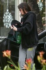 DAKOTA JOHNSON Arrives at Tracy Anderson Gym in Studio 01/07/2026