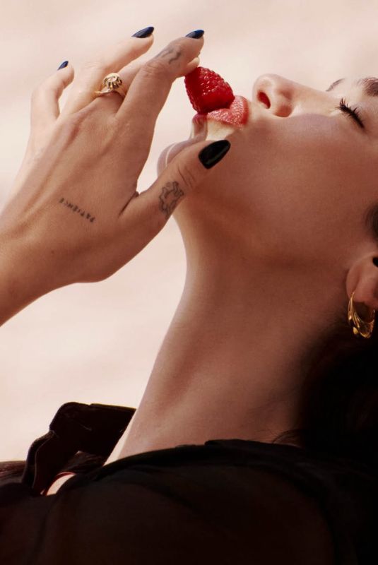DUA LIPA - YSL Libre Berry Crush 2026 Campaign