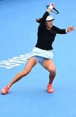 EMMA RADUCANU at Hobart International in Hobart 01/14/2026