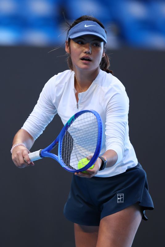 EMMA RADUCANU Practices Ahead of 2026 United Cup at RAC Arena in Perth 12/31/2025