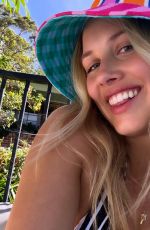 GRACIE DZIENNY - Instagram Photos 01/03/2025