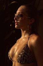 HELOISE HUTHART - Photoshoot, August 2025