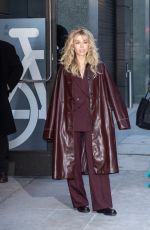 JENNETTE MCCURDY Arrives at Good Morning America and Live with Kelly and Mark in New York City 01/20/2026