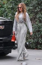 JENNIFER LOPEZ Out for Lunch with a Friend at Bel Air Hotel 01/21/2026