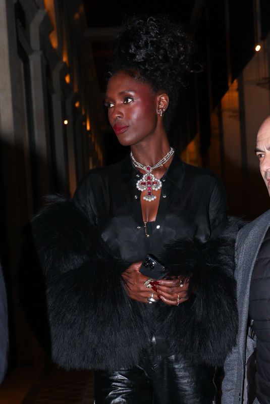 JODIE TURNER-SMITH Leaves Costes Party in Paris 01/26/2026
