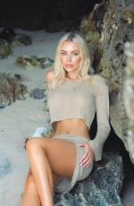 JULIA CAVANAGH - Instagram Photos 01/15/2026
