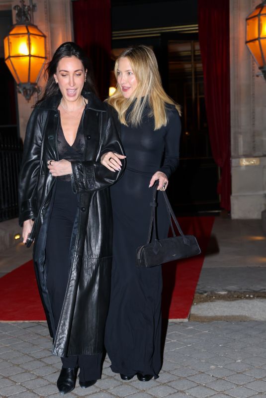 KATE HUDSON Leaves Her Hotel in Paris 01/26/2026