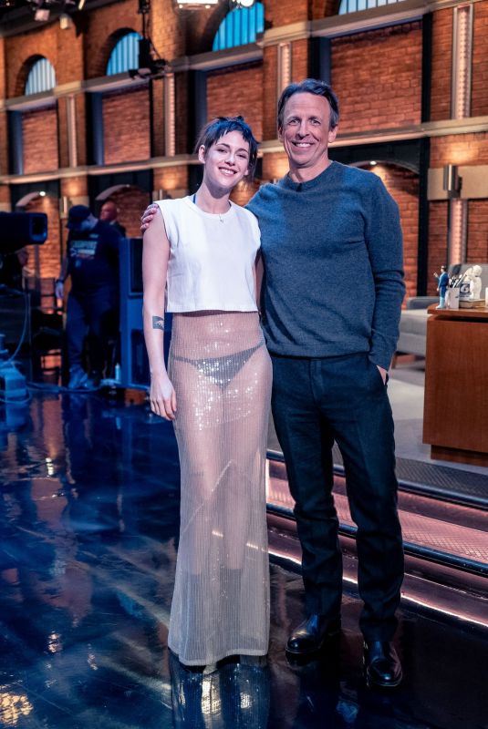 KRISTEN STEWART at Late Night With Seth Meyers 01/05/2026