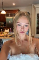 KYLA DODDS - Instagram Photos and Video 01/07/2025