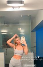 LINDSAY BREWER - Instagram Photos 01/23/2026