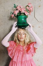 LISA GILROY for 1883 Magazine, December 2024