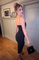 LISA GILROY - Instagram Photos 01/12/2026