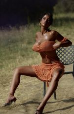 LIZA MAKHU at a Photoshoot, August 2025
