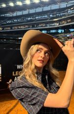 LIZZY GREENE - Instagram Photos 01/18/2026