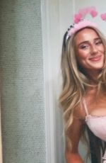 MADELINE HOPE - Instagram Photos and Videos 01/08/2026