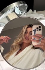 MADELINE HOPE - Instagram Photos and Videos 01/08/2026