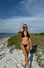 MADELINE HOPE - Instagram Photos and Videos 01/08/2026