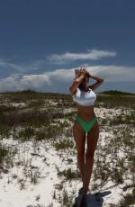 MADELINE HOPE - Instagram Photos and Videos 01/08/2026