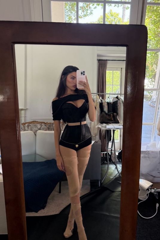 MADISON BEER – Instagram Photos 01/09/2026