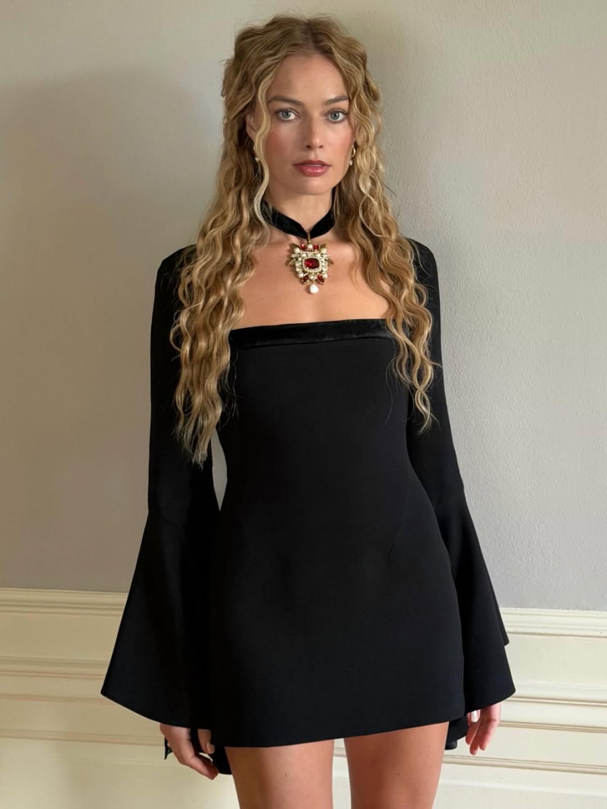 margot-robbie-wuthering-heights-press-photoshoot-january-2026