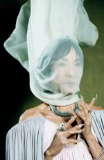 MICHELLE YEOH in L