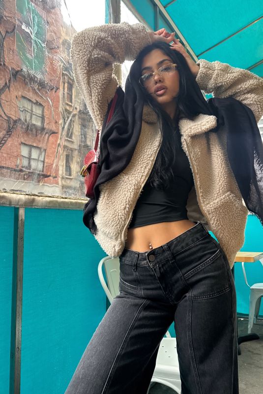 NAAZ TORBATI – Instagram Photos 01/10/2026