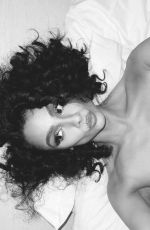 NAZANIN MANDI - Instagram Photos and Video 01/21/2026