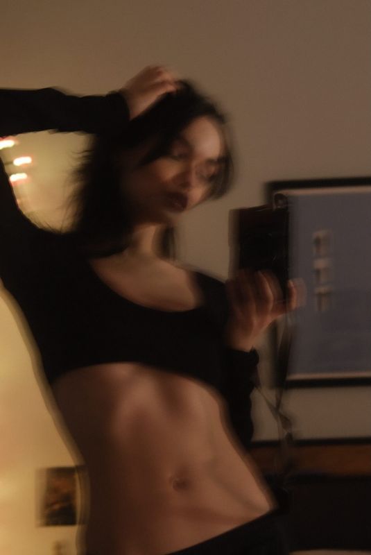 RACHEL ZEGLER - Instagram Photos 01/15/2026