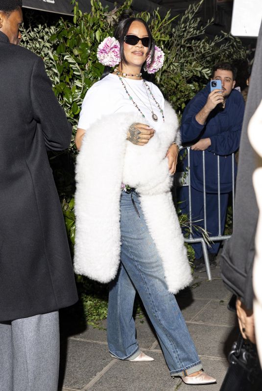 RIHANNA Leaves Voltaire Restaurant During DIOR After-party in Paris 01/26/2026