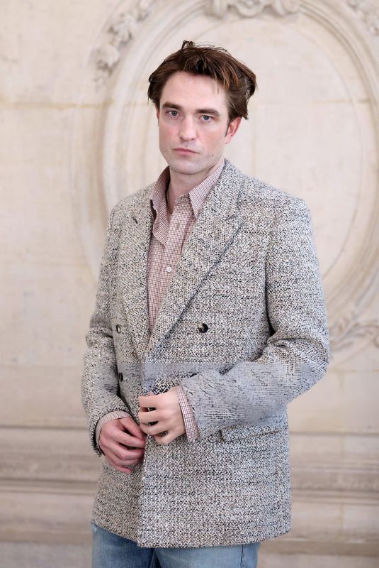 Robert Pattison at Dior Homme Menswear Fall/Winter 2026-2027 Show at Paris Fashion Week 01/21/2026