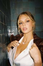 SAMARA WEAVING - Instagram Photos 01/15/2026